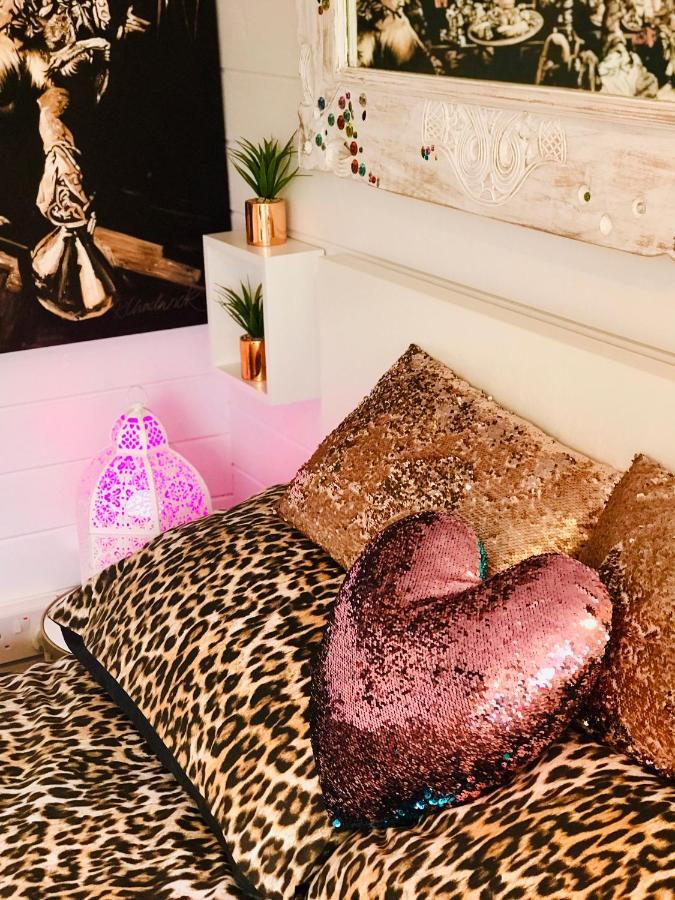 Ibiza Casa Hotel Whitstable Bagian luar foto