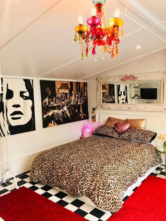 Ibiza Casa Hotel Whitstable Bagian luar foto